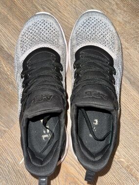 APL Sneakers